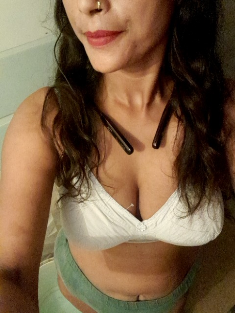 Hot girl Siya