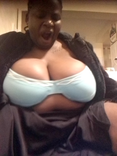 Bigbreastinafrica