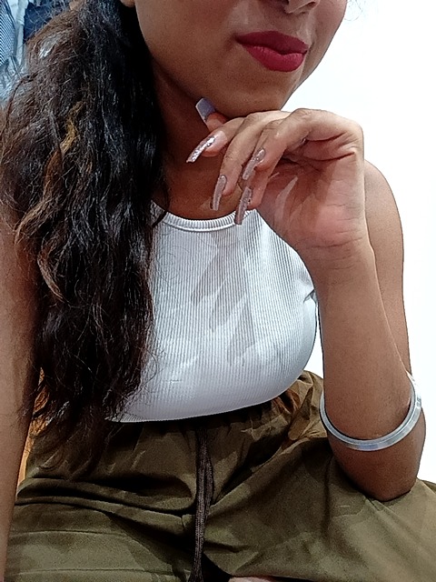 Hot saniya