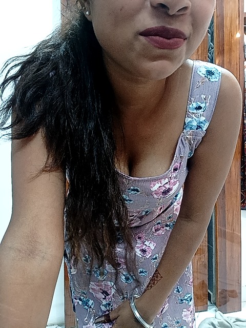Hot saniya