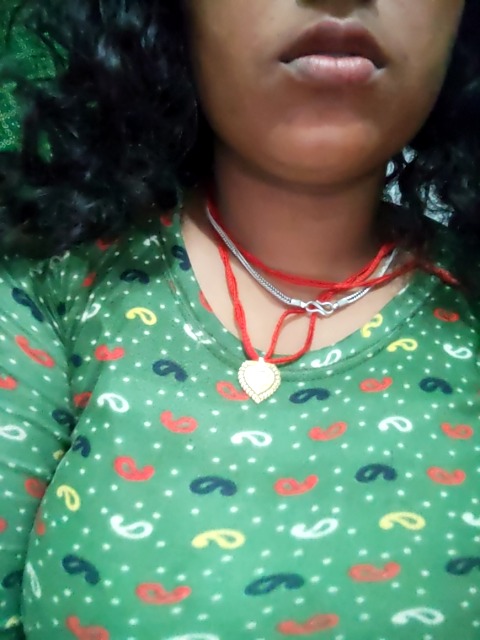 Rakhika hot
