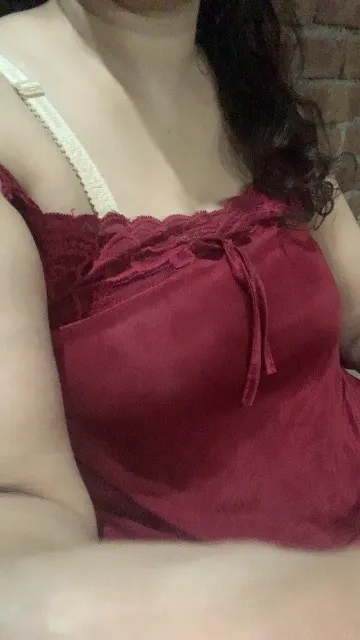 Sara khan